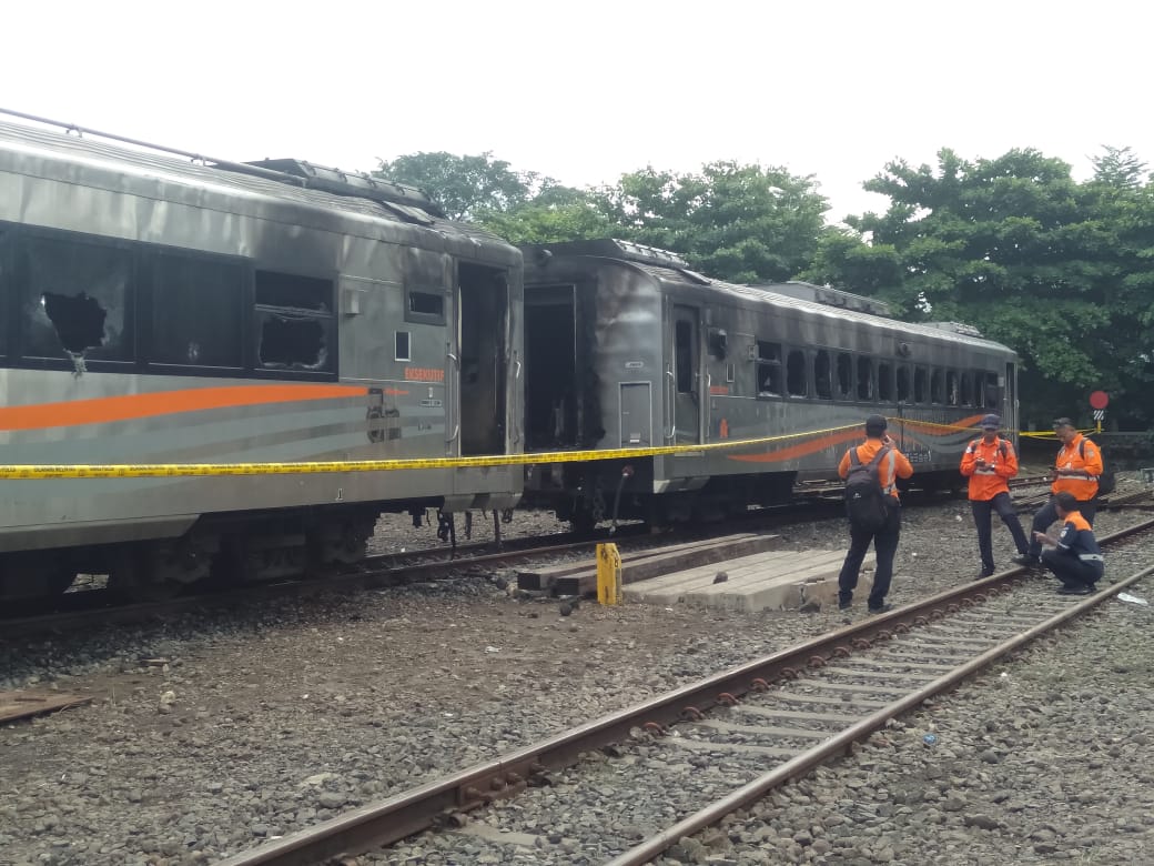 Polisi Amankan Remaja Terduga Pembakaran 3 Gerbong Kereta di Stasiun Yogyakarta