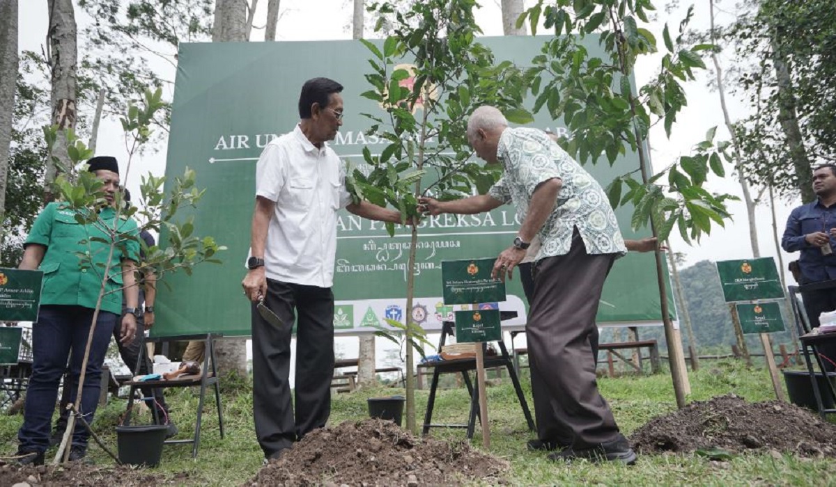 Potensi Kerusakan Mata Air, Gubernur DIY Pimpin Reboisasi di Lereng Gunung Merapi