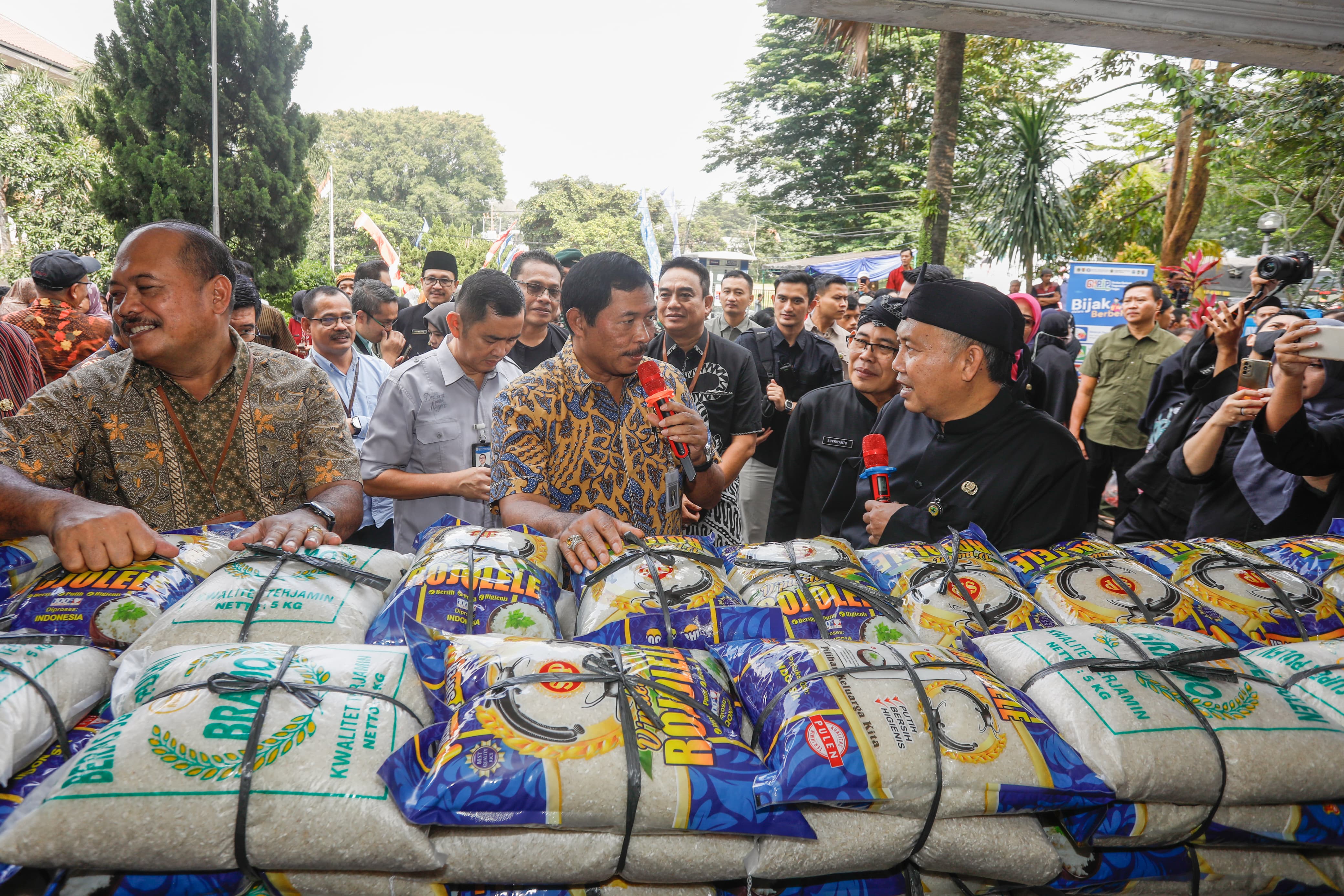 Stabilkan Harga Pangan Jelang Lebaran, Pemprov Jateng Kembali Galakkan Pasar Murah