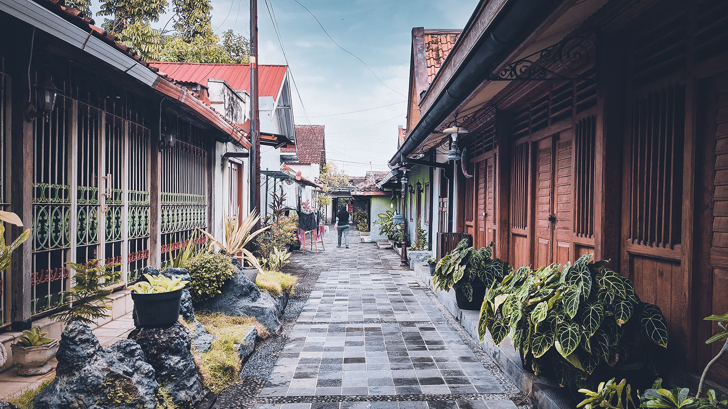 Between Two Gates: Kampung Unik Kotagede sebagai Simbol Kerukunan Antar Tetangga