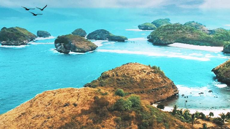 Keindahan Eksotisme Pantai Watukarung, Surga Peselancar Dunia di Pesisir Selatan Jawa