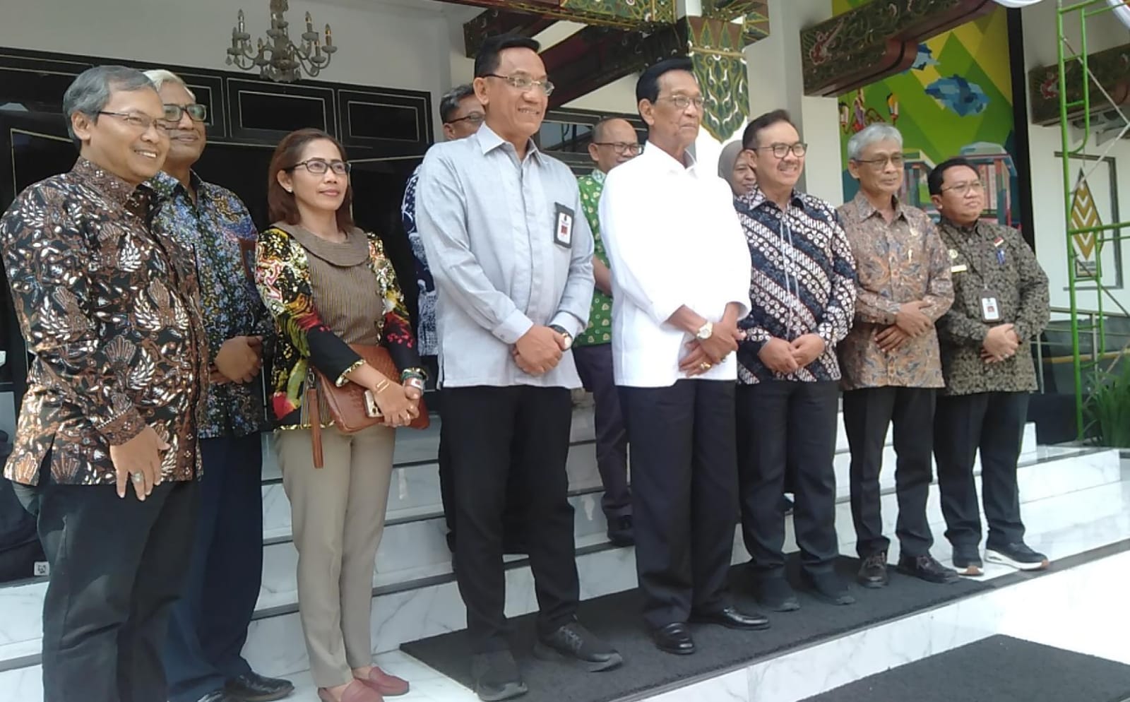 Sri Sultan Bertemu Hasto di Balai Kota, Bahas Penanganan Sampah dan Normalisasi Sungai 