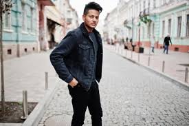 Rekomendasi Ide Outfit Cowok Mix And Match Jaket Denim, Modis Kekinian Cocok Dalam Segala Momen