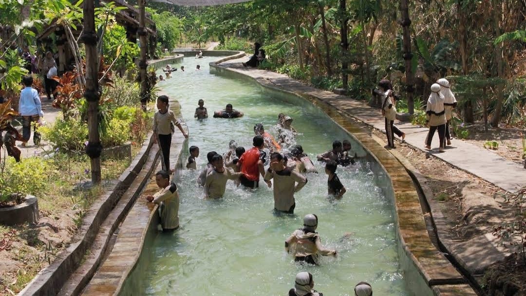 Kampung Air Kragilan Boyolali: Tempat Wisata Unik yang Memadukan Keindahan Alam dan Konsep Kekinian