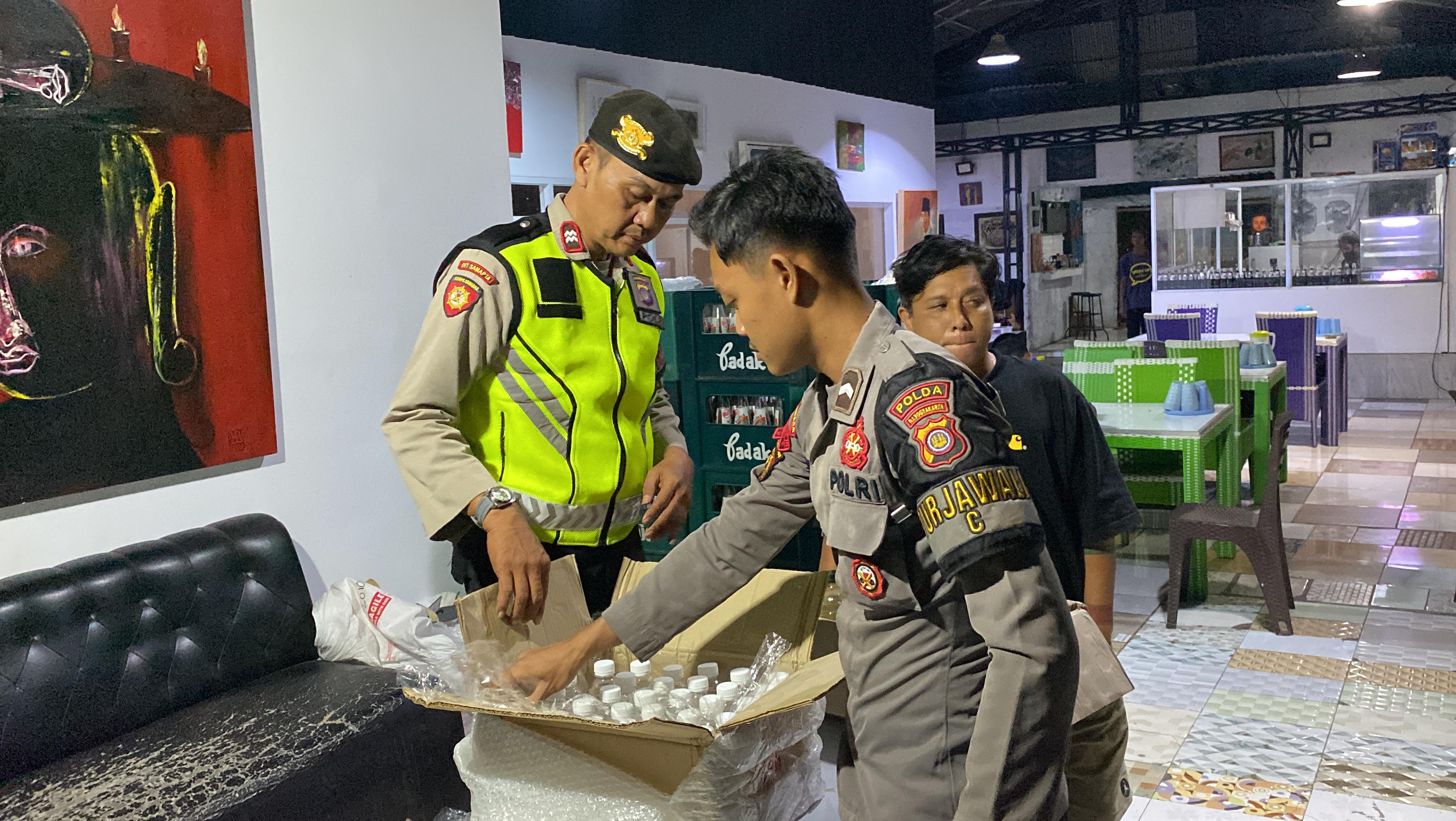 Operasi Masih Berlanjut di Yogyakarta, Dua Ribu Botol Miras Ilegal Disita