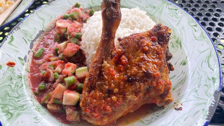 Refrensi Kuliner Khas Lombok di Jakarta? Kuyy Coba Dapur Mandalika Dengan Sensasi Masakan Khas