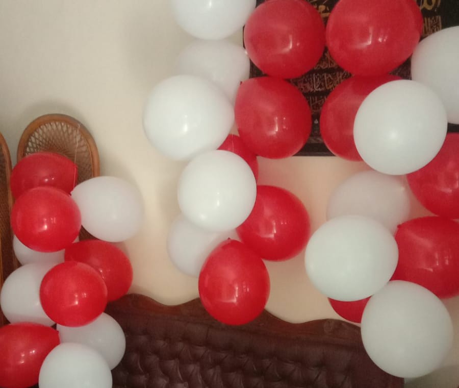 Bulan Agustus, Balon Merah Putih Bikin Penjual Balon di Bantul Senyum Sumringah