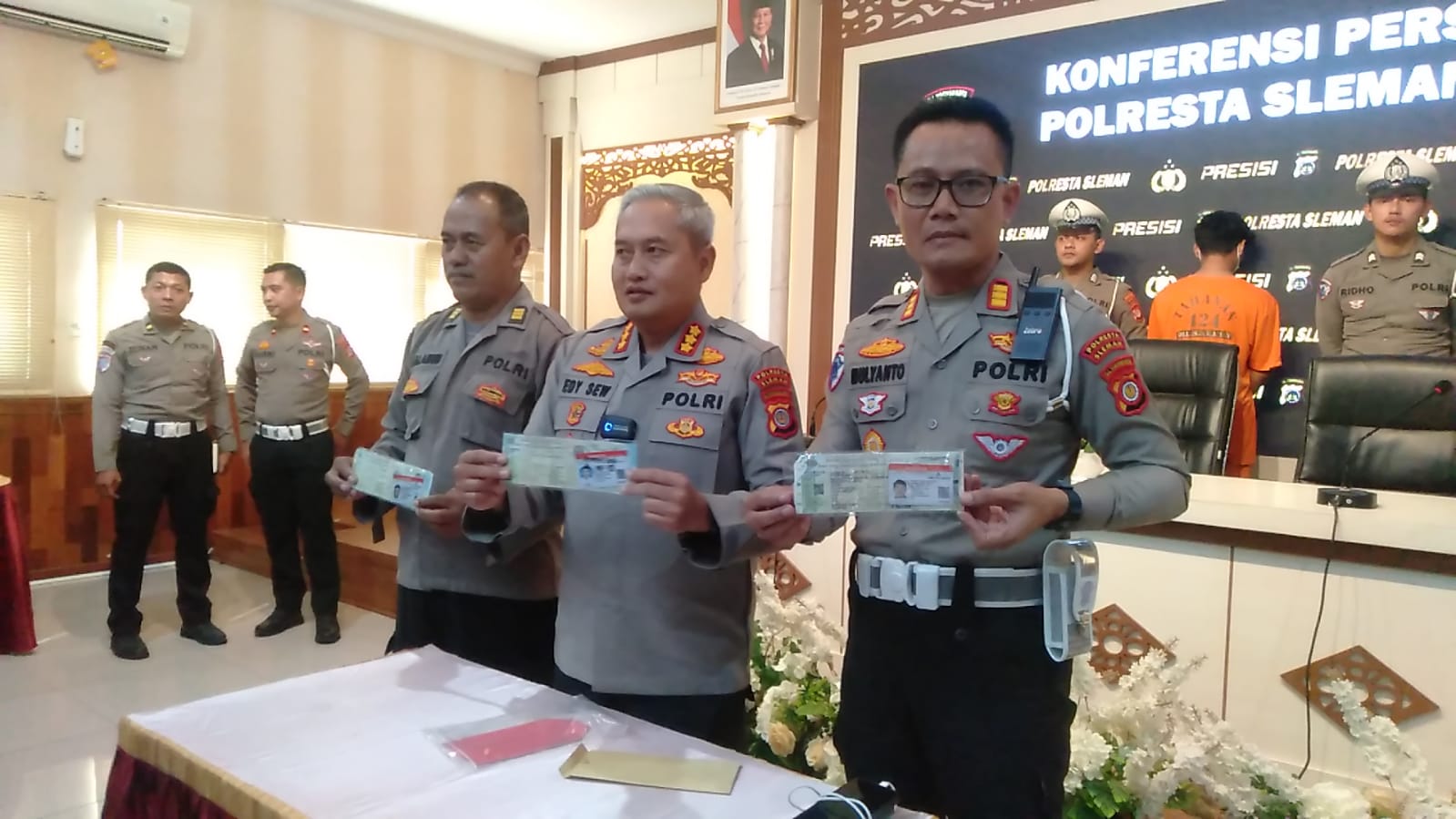 Kecelakan Mahasiswa UGM, Polresta Sleman Temukan Sejumlah Plat Nomor di Mobil BMW