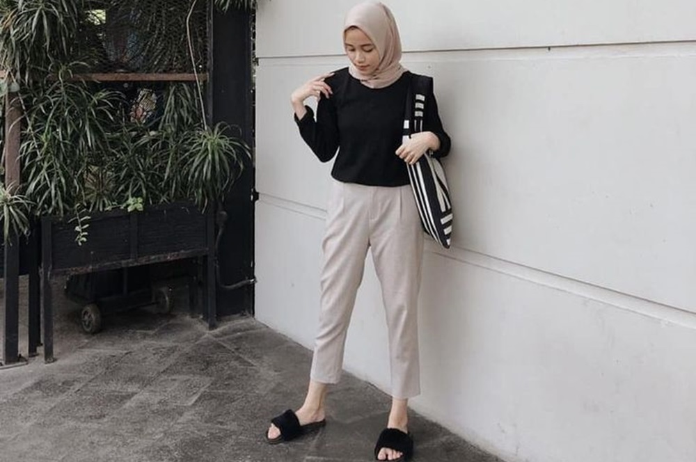 6 Style Hijab dengan Ankle Pants, Bisa Dijadikan Outfit Harian yang Simpel Tapi Modis