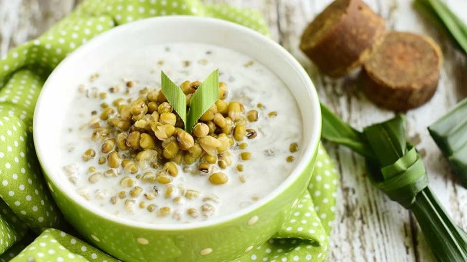 Wajib Tau! 8 Manfaat Bubur Kacang Ijo. Ketika Ibu Hamil Ngidam Bubur Kacang Ijo, Baik Untuk Kesehatannya Loh.