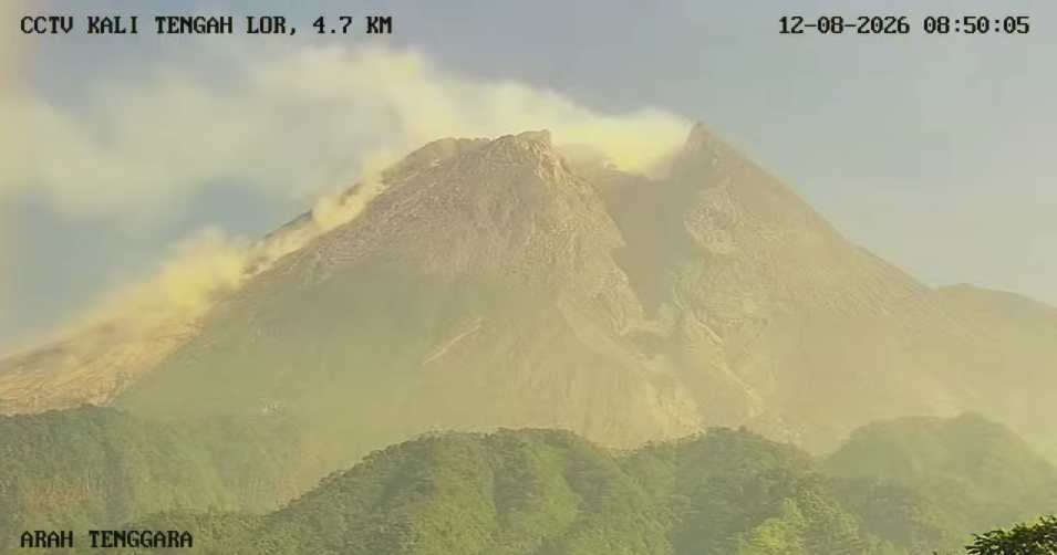 Merapi Dua Hari Berturut-turut Keluarkan Awan Panas Guguran, Status Masih Siaga