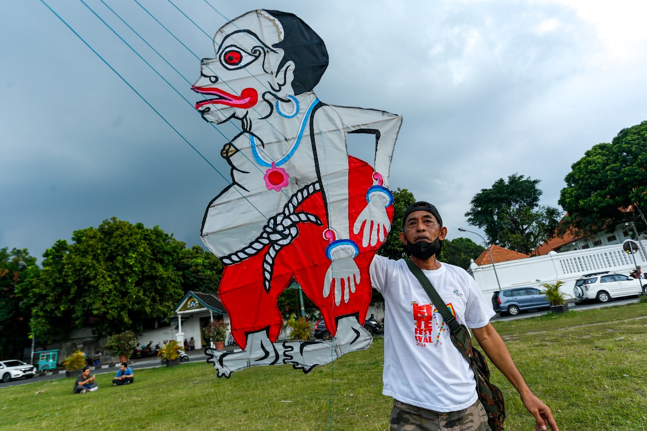 Kemeriahan Festival Layang-layang Motif Wayang di Alun-alun Kidul Yogyakarta