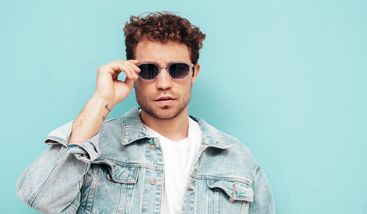 Tonjolkan Kenyamanan dan Estetika, Simak 5 Model Kacamata Pria Paling Stylish di Tahun 2025