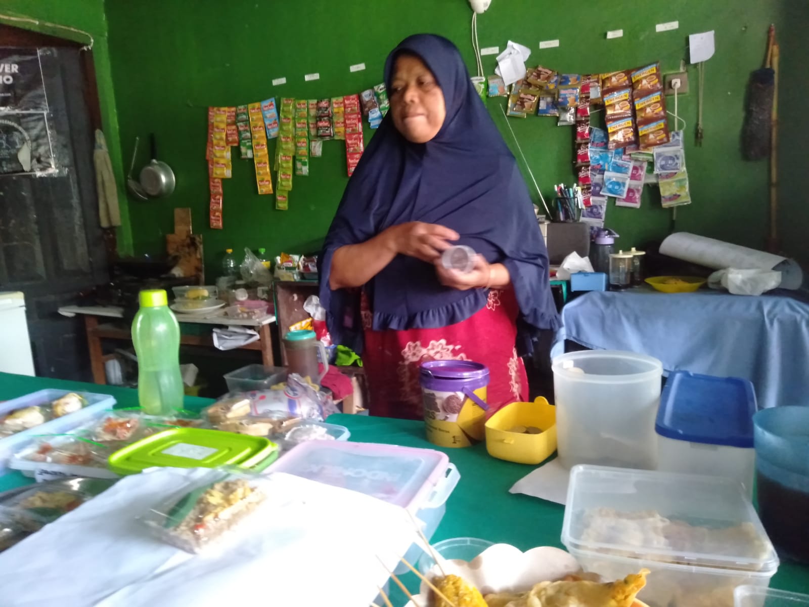 Hari Pertama Makan Bergizi Gratis, Kantin Sekolah di Sleman Kurangi Jualan Nasi