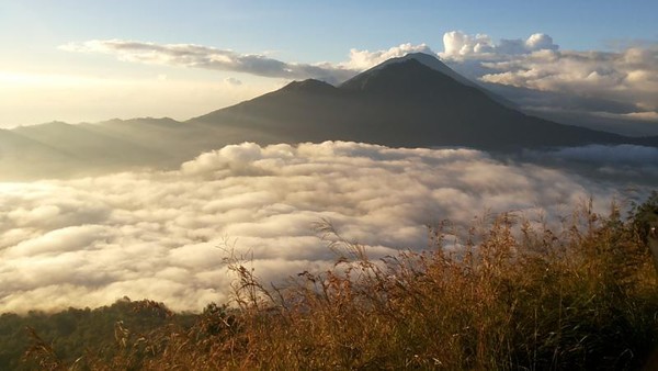 Hiking di Pulau Dewata? Simak Jalur Pendakian Wisata Terbaru 2024 Gunung Batur, Rasakan Sensasi Trekingnya