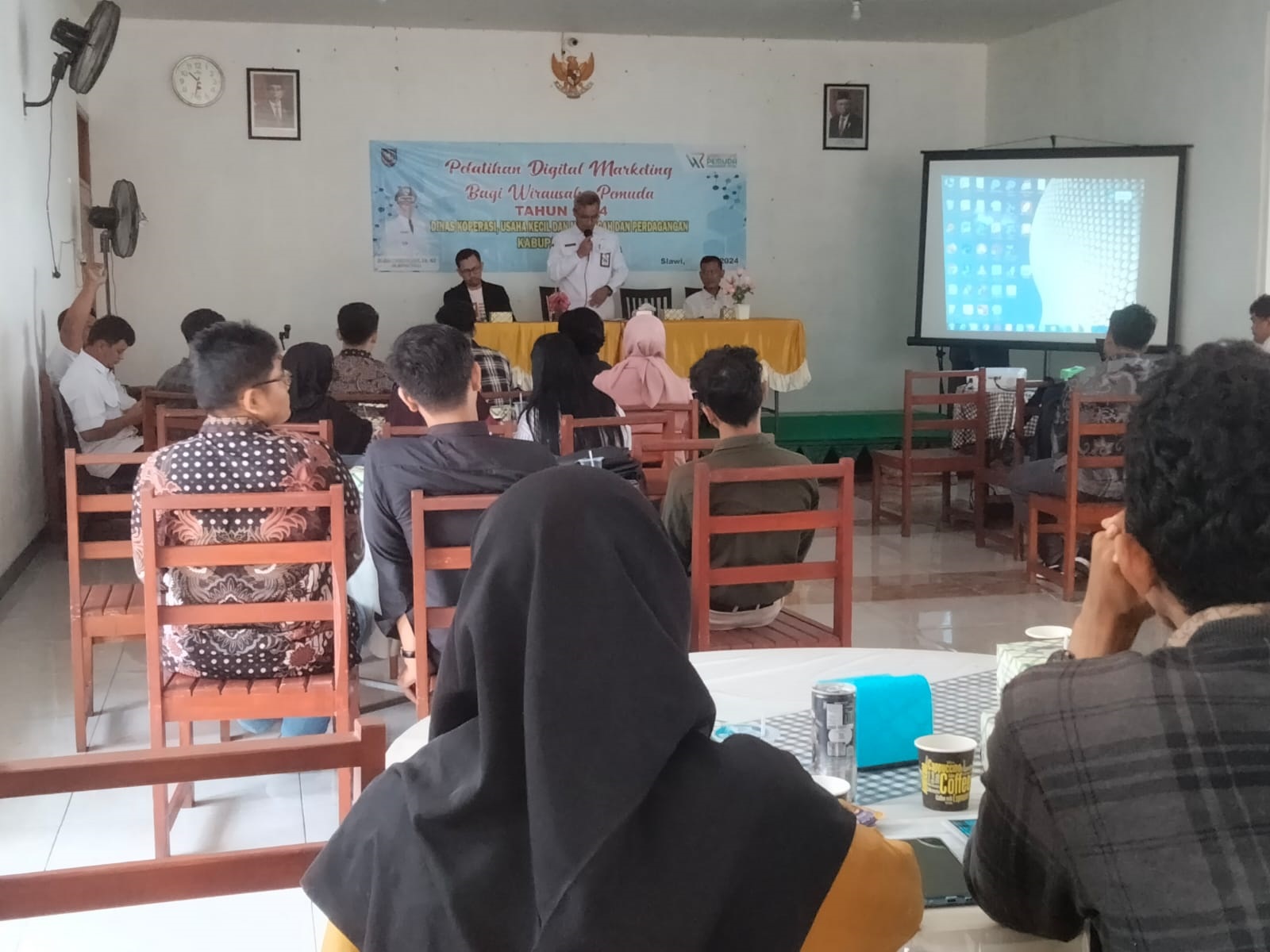 Wirausaha Muda Kabupaten Tegal Dilatih Digital Marketing
