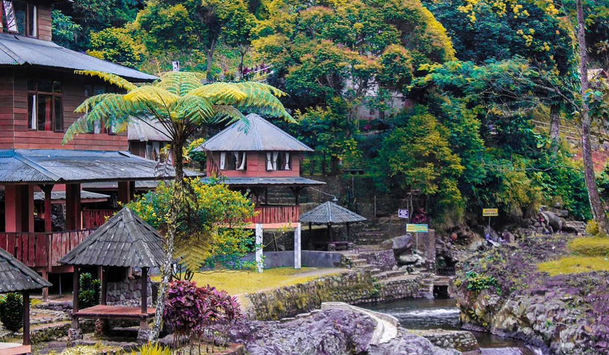 Udara Sejuk Dengan Keindahan Alami, Inilah 5 Objek Wisata Seru di Baturaden Paling Wajib Kamu Kunjungi