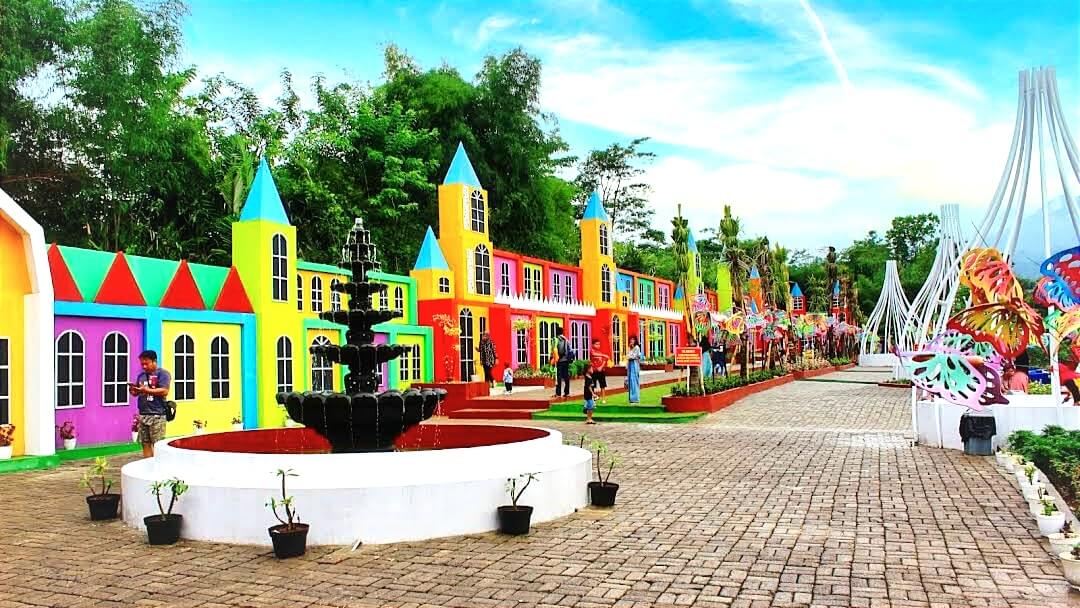 Wahana Unik di WayKambang Edupark Batang: Siap-siap Ngakak, Bergidik, dan Teriak 'Seru Banget'!