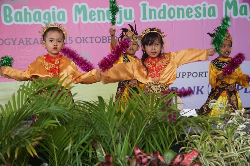 Gebyar PAUD Kota Yogyakarta Ajarkan Anak Peduli Lingkungan Melalui Flashmob Pilah Sampah