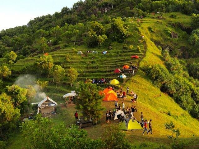 Keindahan Bukit Pengilon; Rekomendasi Liburan Akhir Tahun di Tengah Hiruk Pikuknya Kehidupan Duniawi