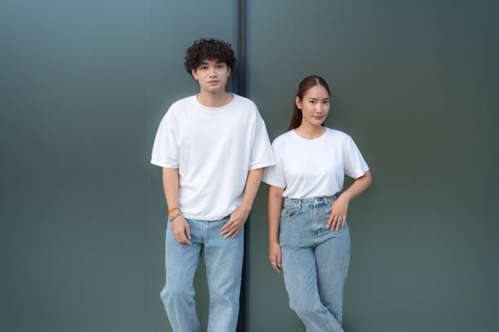 Wajib Tahu! Begini Tips Memilih Bahan Katun Terbaik untuk Kaos, Dijamin Nyaman dan Tahan Lama