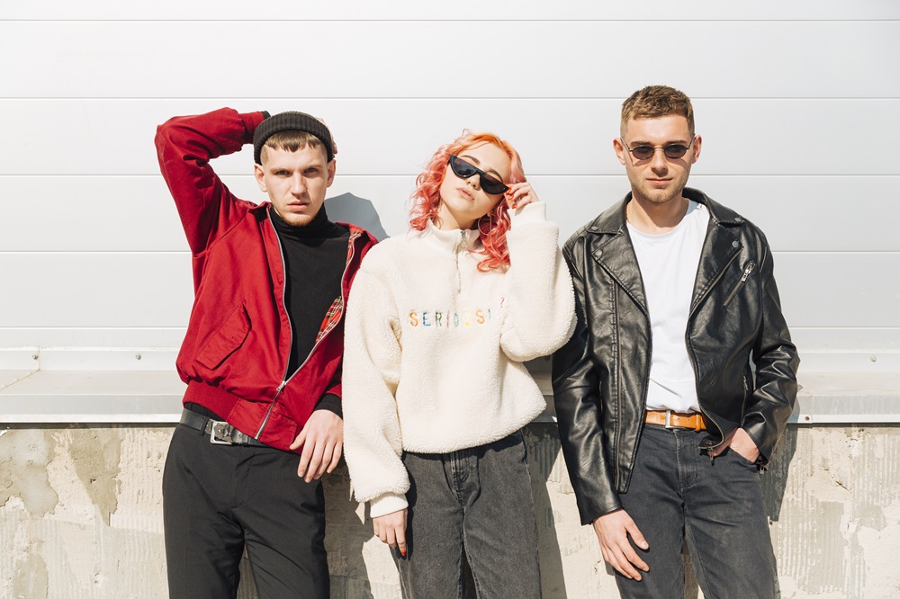 Nyaman Dijamin Keren, Simak Ide OOTD Nonton Konser 2025 Outdoor dan Indoor