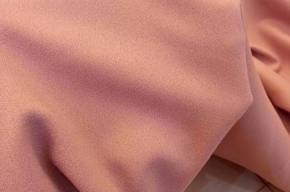 Mengenal Bahan Moscrepe: Kelebihan, Kekurangan hingga Cara Merawatnya