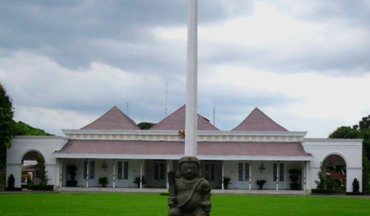 Jadi Lokasi Shalat Idul Adha Presiden Jokowi, Ini Dia Sejarah Lengkap dari Istana Kepresidenan Yogyakarta