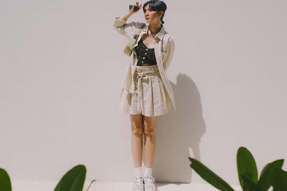Mudah Disontek, Inilah Inspirasi Gaya OOTD Feminin Ala Sheila Dara Makin Simpel dan Effortless