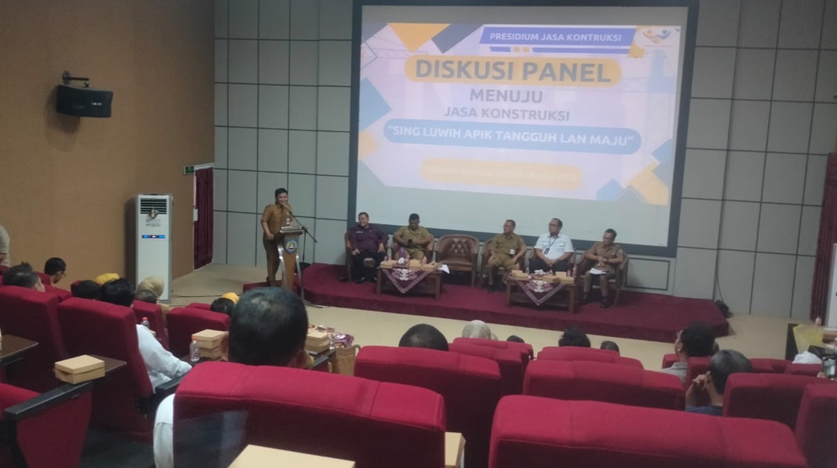 Bupati Tegal Ischak Maulana Rohman Minta Penyedia Jasa Kontruksi Menjaga Kualitas