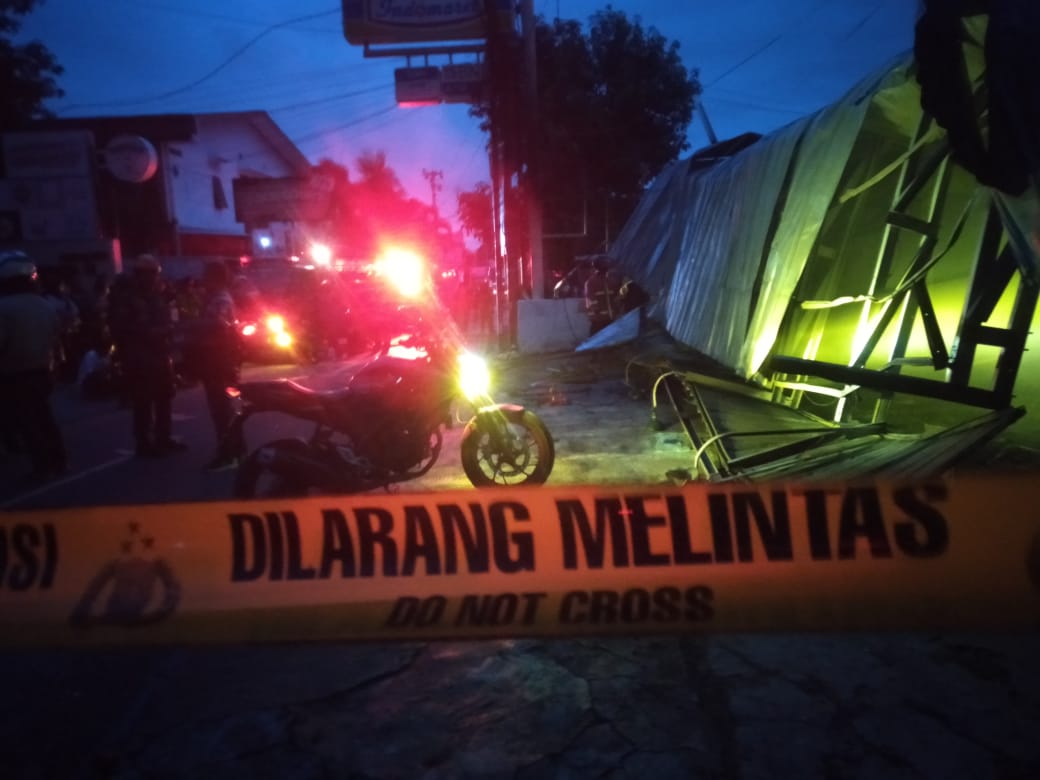 Toko Peralatan Kos dan Rumah Tangga di Sleman Terbakar, 10 Mobil Damkar Dikerahkan