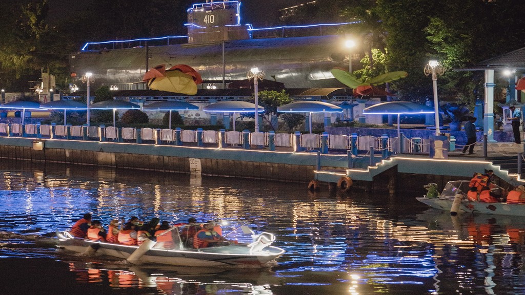 Liburan Seru Wisata Terbaru 2024: Perahu Kalimas, Sajikan Keindahan Serta Pesona Menarik