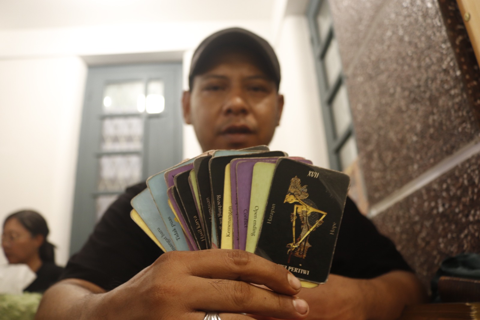 Mengenal Tarot Wayang, Seni Ramalan Berbalut Budaya Jawa di Jogja