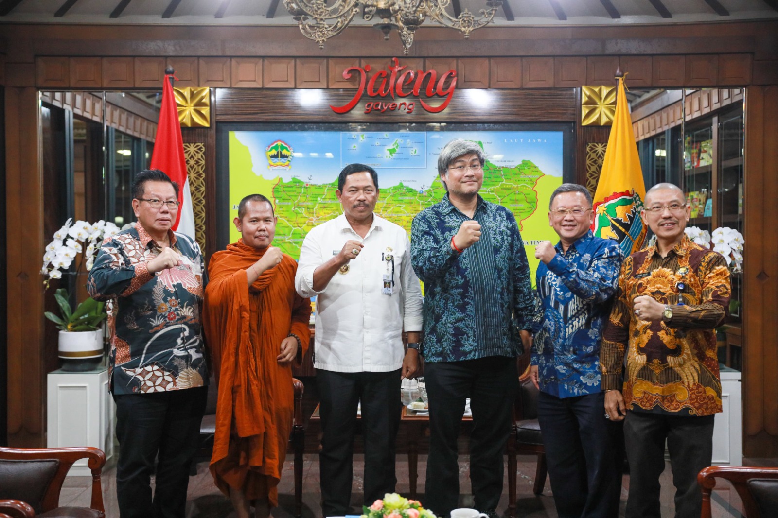 Sambut Waisak, Bhikkhu Thudong Bakal Jalan Kaki dari India Menuju Borobudur