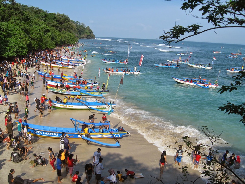 5 Wisata Terbaru 2024 Pantai di Jawa Barat Pesonanya Tidak Kalah Menarik Dengan Bali Cek Lengkapnya Disini