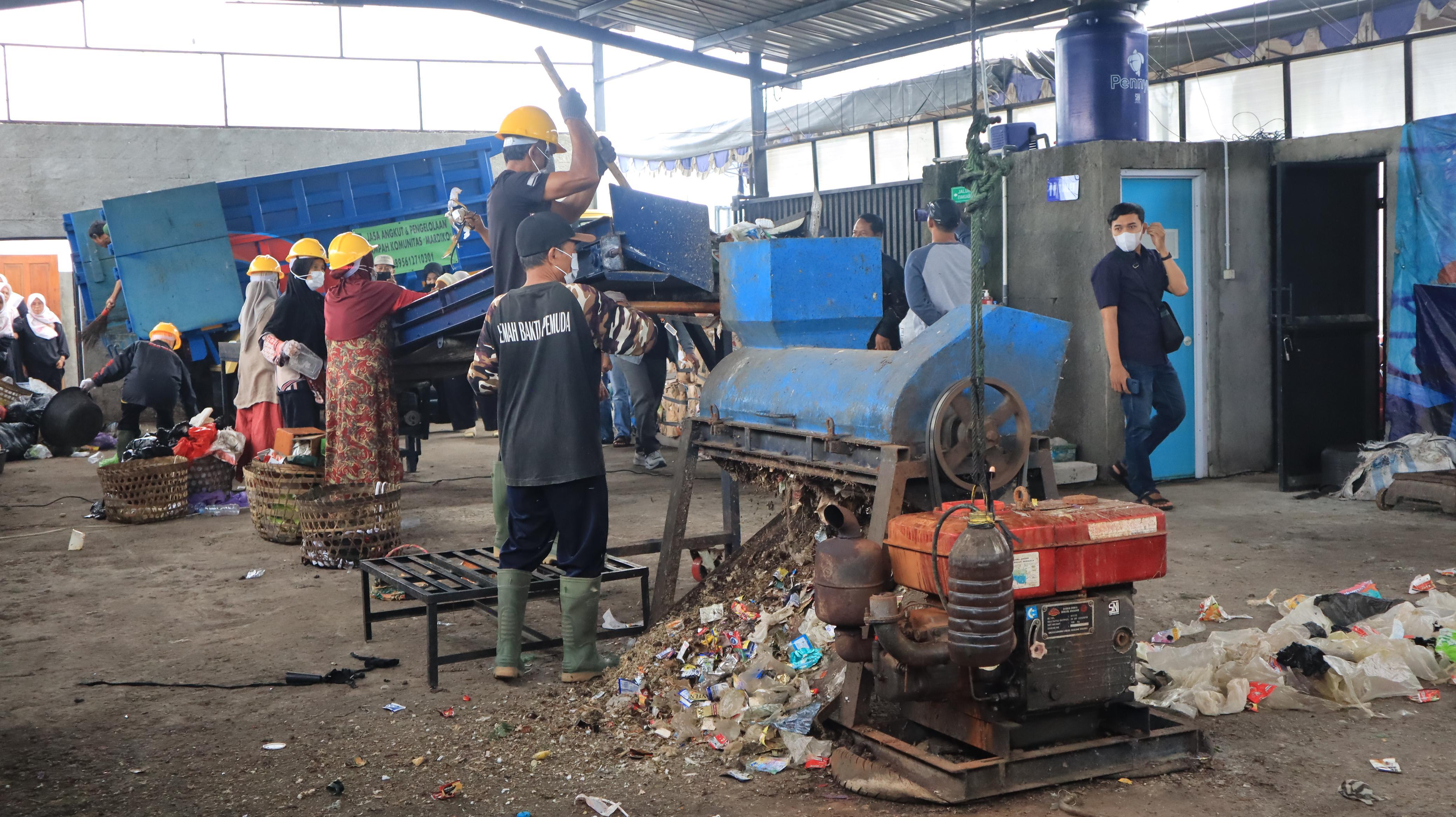 Dari Pemulung Menjadi Pengolah Sampah, Muhammadiyah Gandeng Kelompok Pemulung Mardiko di Bantul