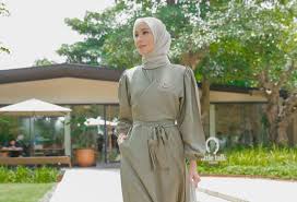 Ide Outfit Sage Green Untuk Wanita Hijab Yang Estetik, Bisa Tampil Elegan dan Stylish Dengan Berbagai Look
