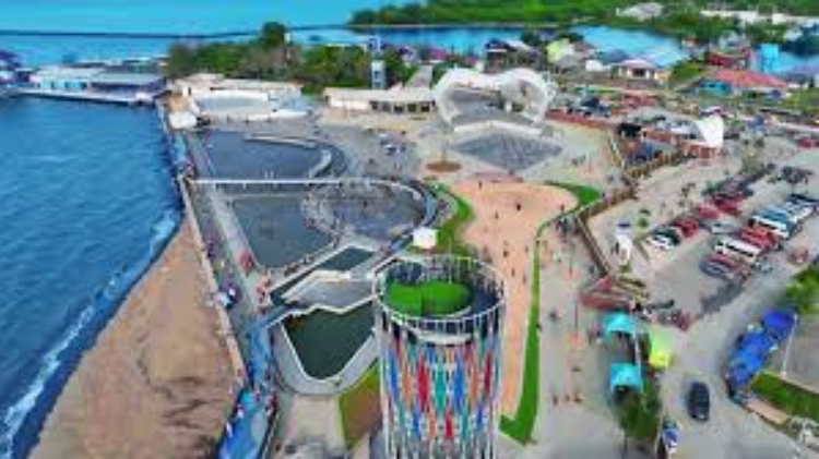 Pesona Tersembunyi Kota Batik? Ini Daftar Destinasi Wisata Pekalongan Paling Hits 