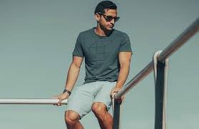 Ide Gaya Busana Cowok Dengan Nuansa Monokrom 2025, Untuk Tampilan Elegan Populer Digunakan Anak Zaman Now