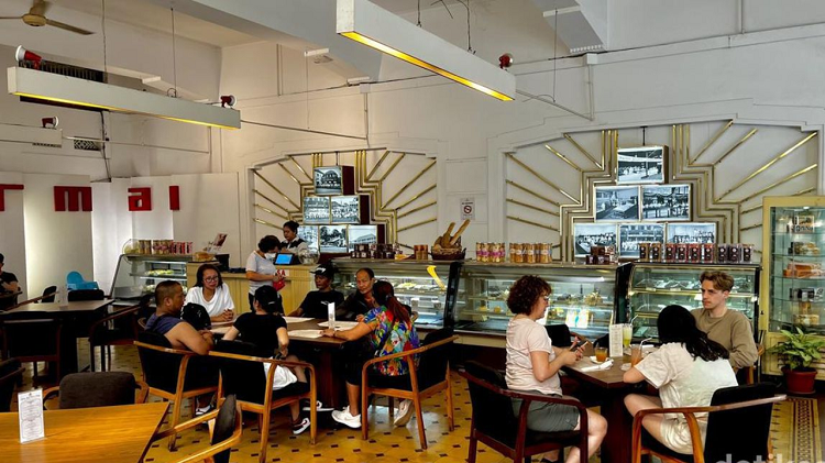 Cita Rasa Klasik Tempat Buka Puasa Bersama di Kota Bandung yang Penuh Kenangan