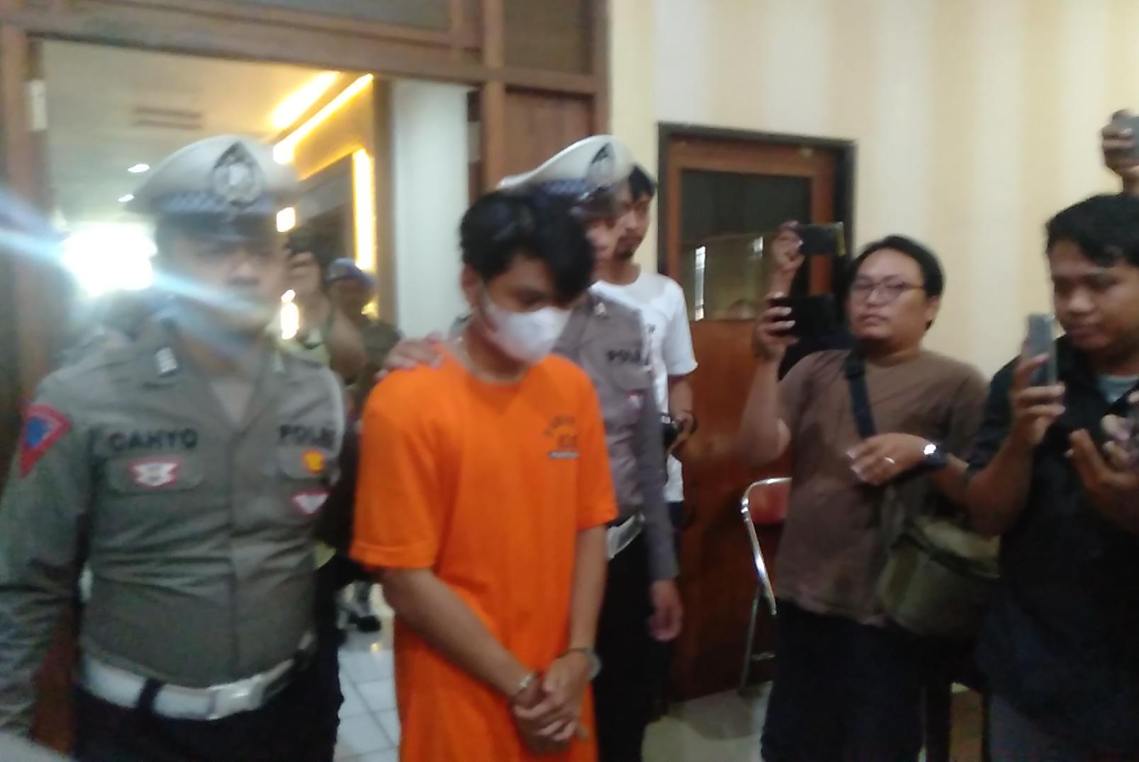 Keluarga Tersangka Pengemudi Mobil Mewah Minta Maaf atas Kecelakaan Mahasiswa UGM