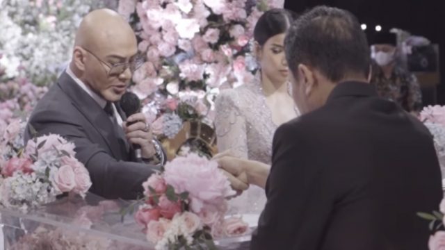 Tanpa Kabar Persiapan, Pernikahan Deddy Corbuzier dan Sabrina Chairunnisa Bikin Melongo Netizen 