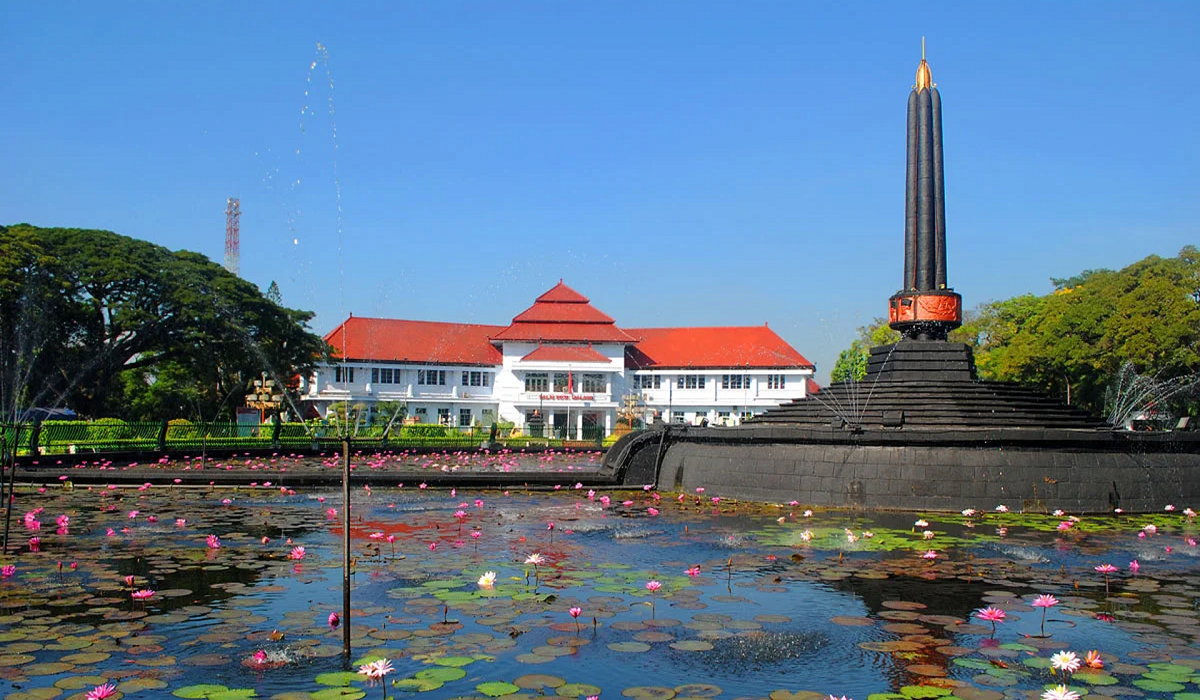 5 Rekomendasi Wisata Terbaik yang Dekat dengan Stasiun Malang, Mulai Petualangan Tanpa Repot