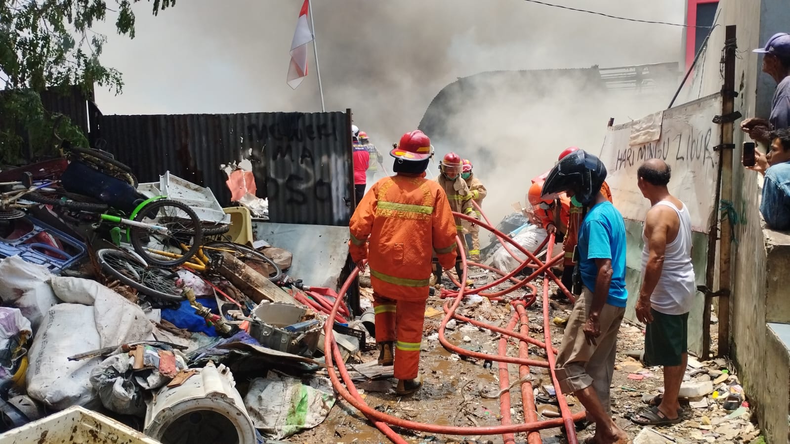 Gudang Barang Bekas di Bantul Terbakar, Kerugian Capai Ratusan Juta 