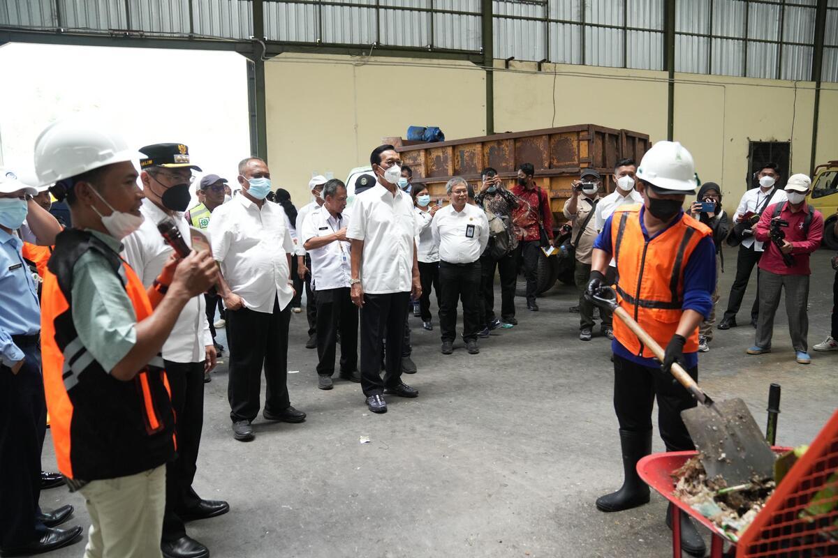 Sampah Jadi Sumber Ekonomi, Sultan dan Bupati Sleman Sepakat Libatkan Swasta dan Warga Atasi Krisis Lingkungan