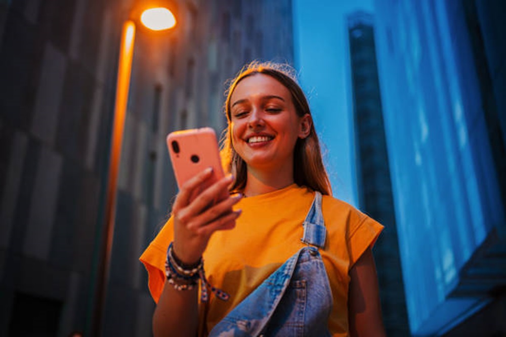 Bisa Hemat Pengeluaran, Inilah Daftar Aplikasi Penghasil Pulsa Hingga Rp50 Ribu yang Wajib Coba di 2025