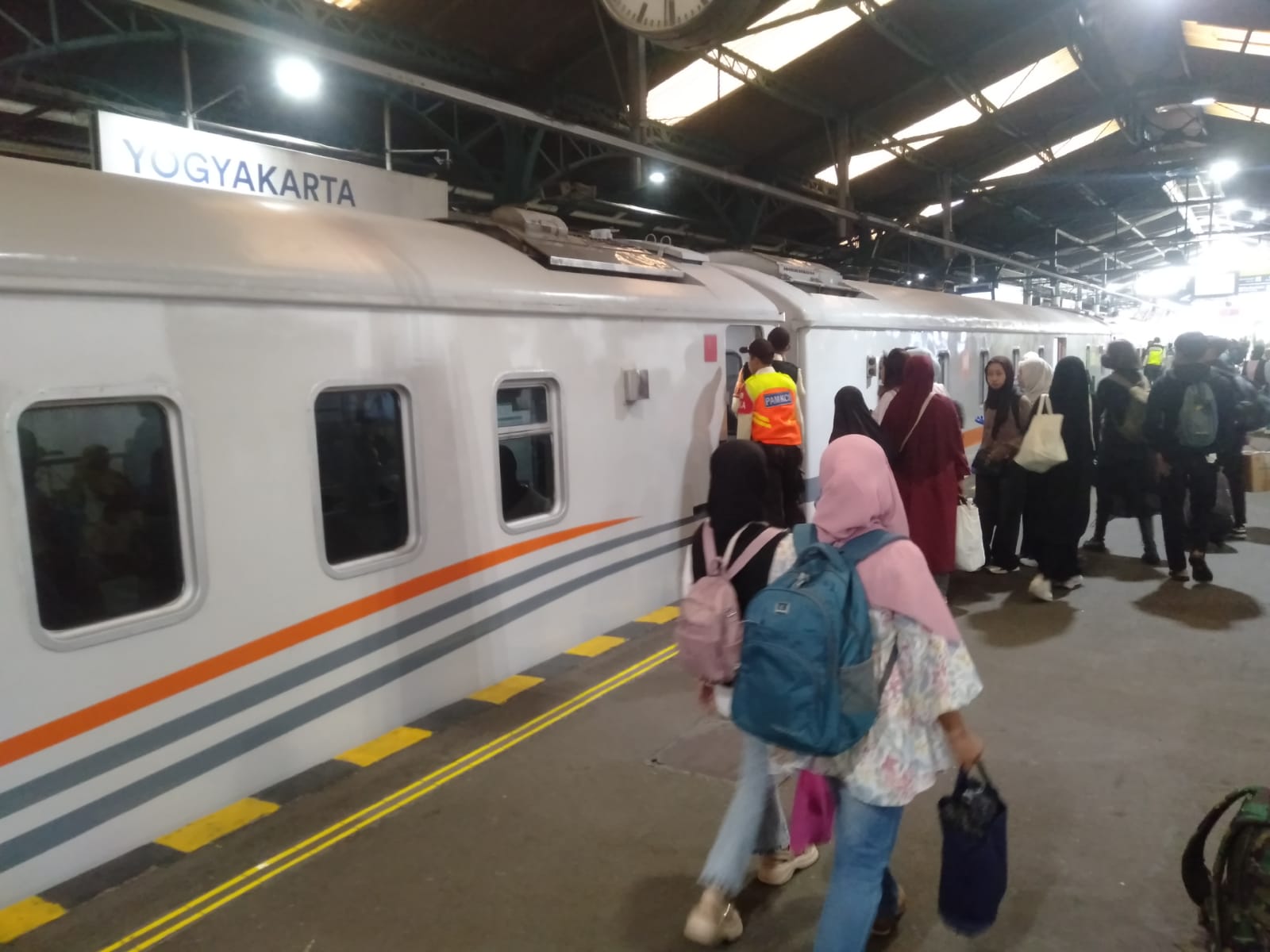  Imbas KA Bromo Anggrek Anjlok, KA Manahan dan KA Taksaka Dibatalkan 2 Agustus 2025