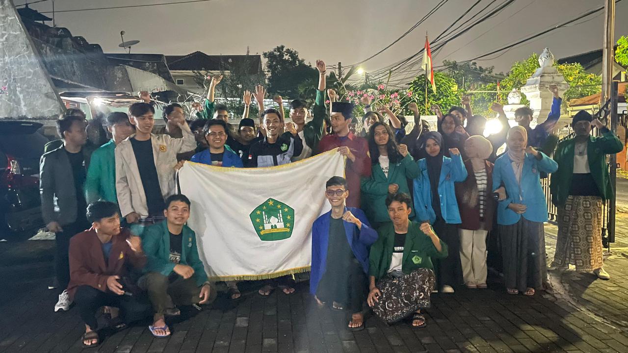 BEM Pesantren Seluruh Indonesia Desak Presiden Copot Menteri ESDM Imbas Krisis Energi Global