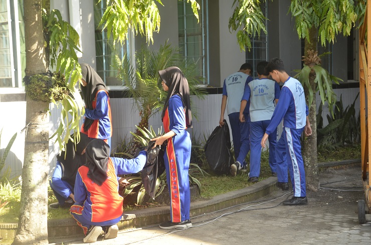 Hardiknas 2025, Pemkot Yogyakarta Luncurkan Program Sekolah Tunas Unggul dan Gerakan Reresik Sekolah