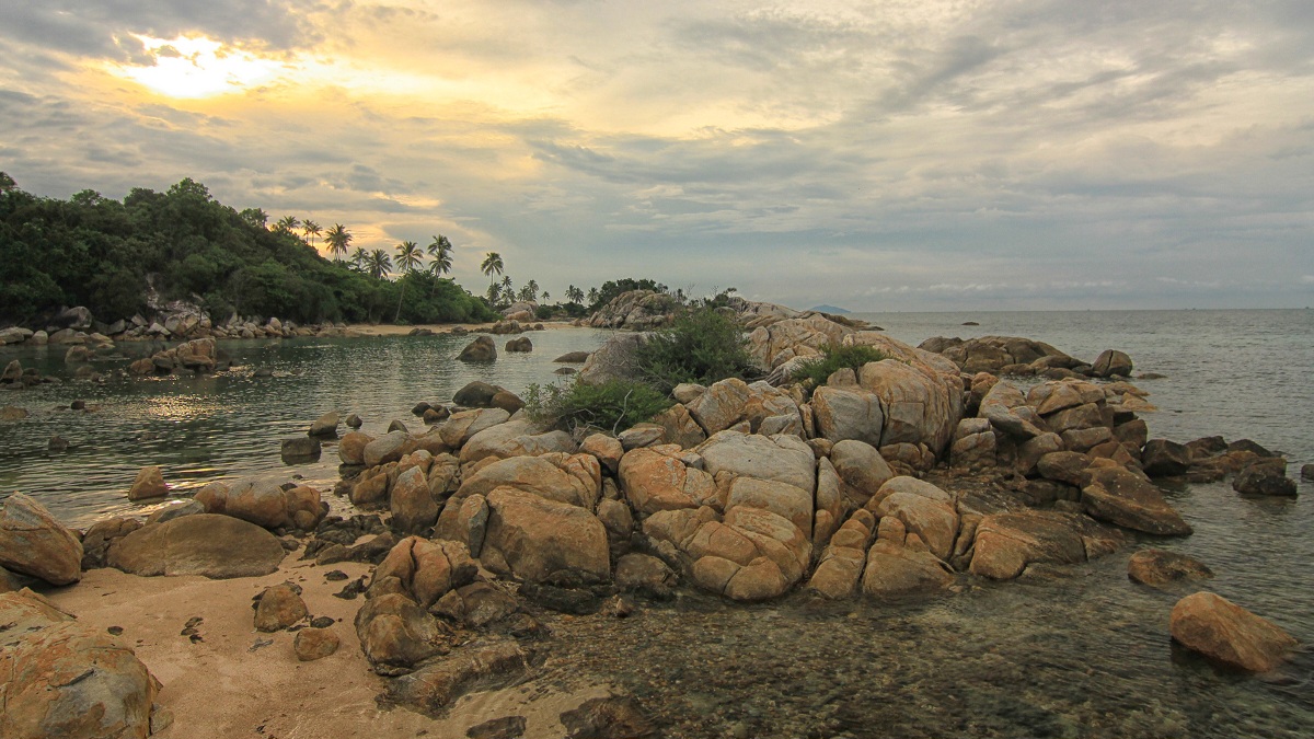 Pulau Bangka, Tawarkan Sederet Wisata Terbaru 2024 Pantai Eksotis dan Menawan